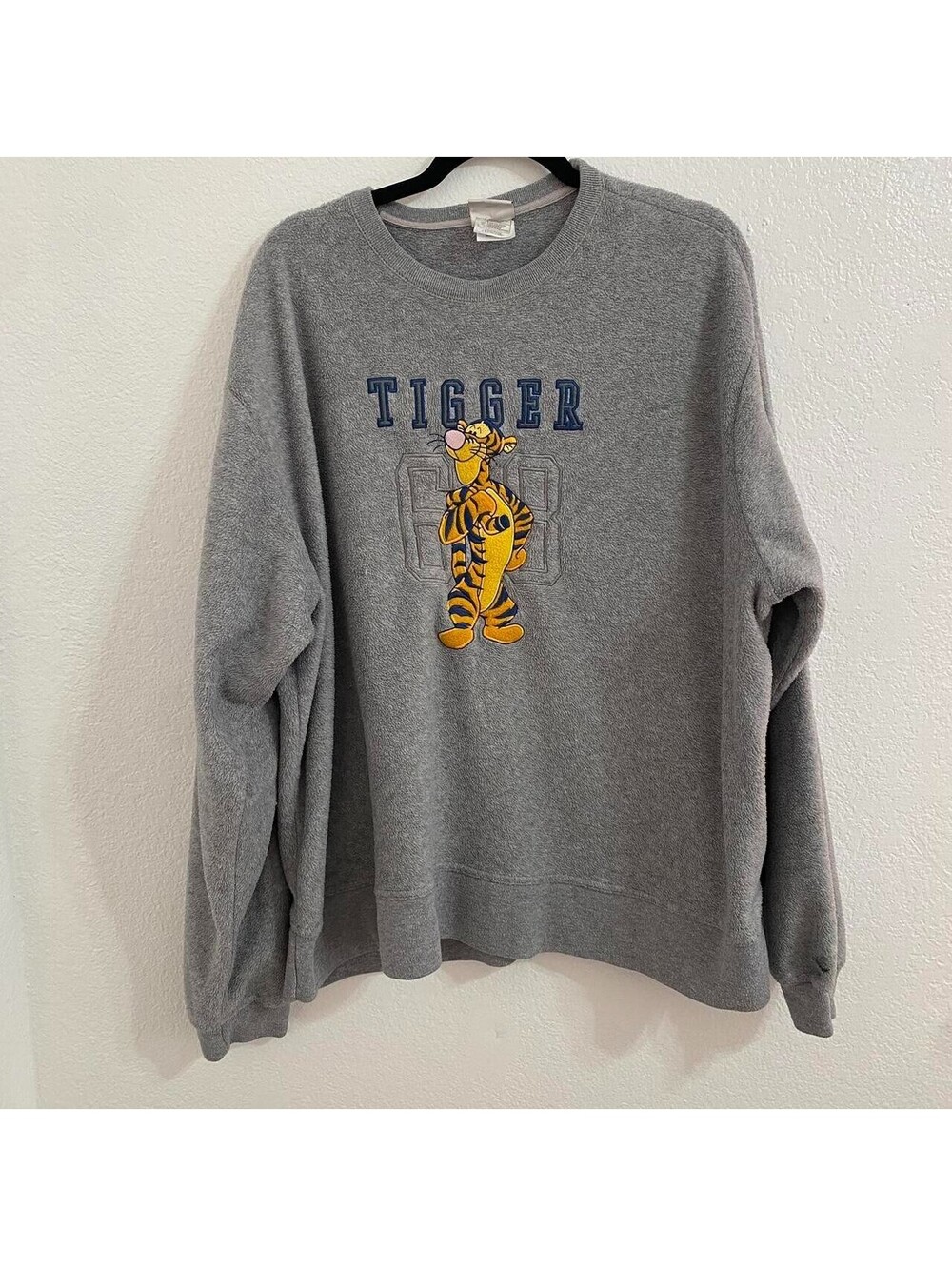 Disney Tigger Sweater Size XL